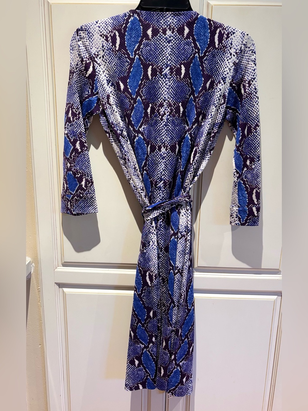 Diane Von Furstenberg snakeskin print wrap dress size 6 blue purple *MLACAA - Picture 3 of 8